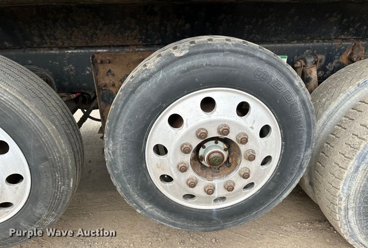 image for item DG0499 2007 Sterling LT9500 dump truck