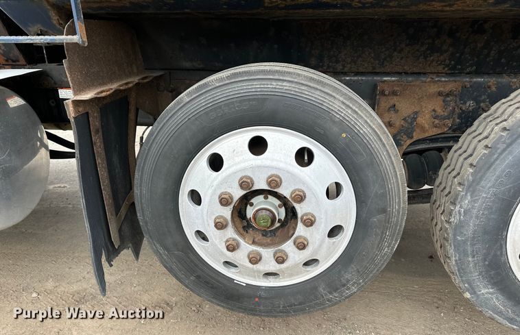 image for item DG0499 2007 Sterling LT9500 dump truck