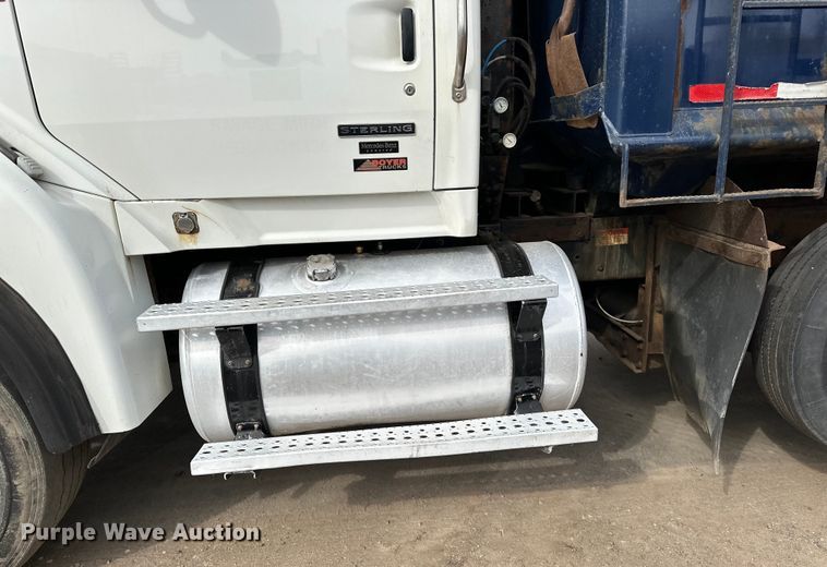 image for item DG0500 2007 Sterling LT9500 dump truck