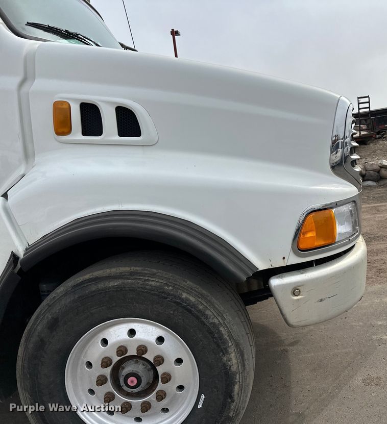 image for item DG0500 2007 Sterling LT9500 dump truck