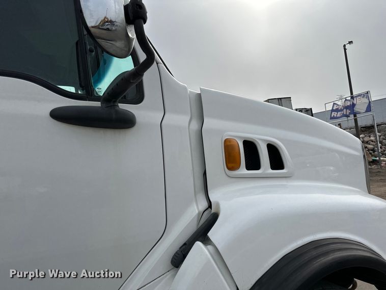 image for item DG0500 2007 Sterling LT9500 dump truck