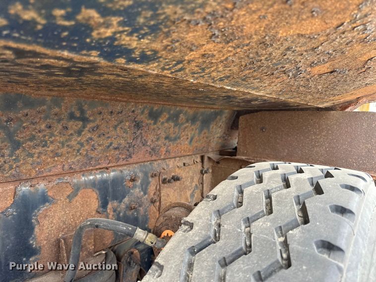 image for item DG0500 2007 Sterling LT9500 dump truck