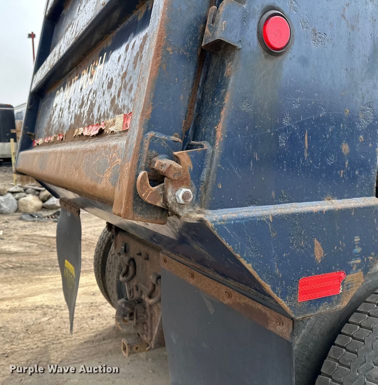 image for item DG0500 2007 Sterling LT9500 dump truck