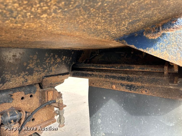 image for item DG0500 2007 Sterling LT9500 dump truck