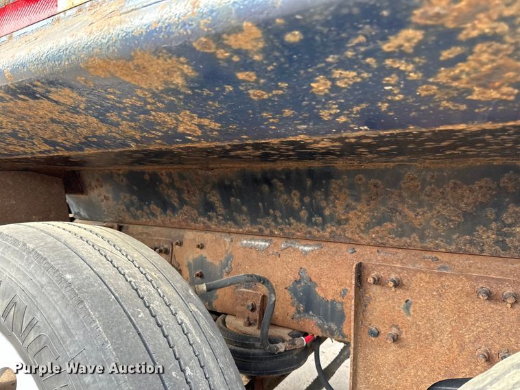 image for item DG0500 2007 Sterling LT9500 dump truck