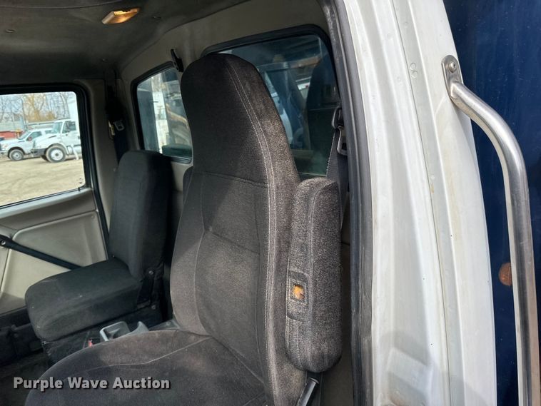 image for item DG0500 2007 Sterling LT9500 dump truck