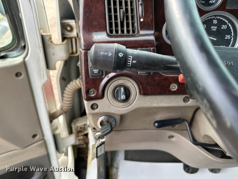 image for item DG0500 2007 Sterling LT9500 dump truck