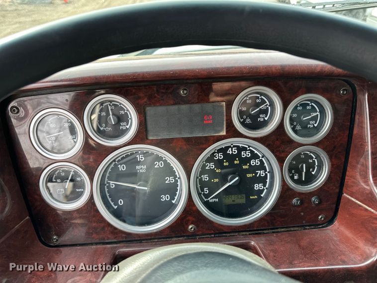 image for item DG0500 2007 Sterling LT9500 dump truck