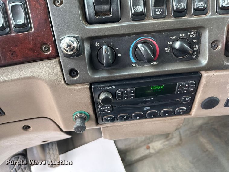 image for item DG0500 2007 Sterling LT9500 dump truck