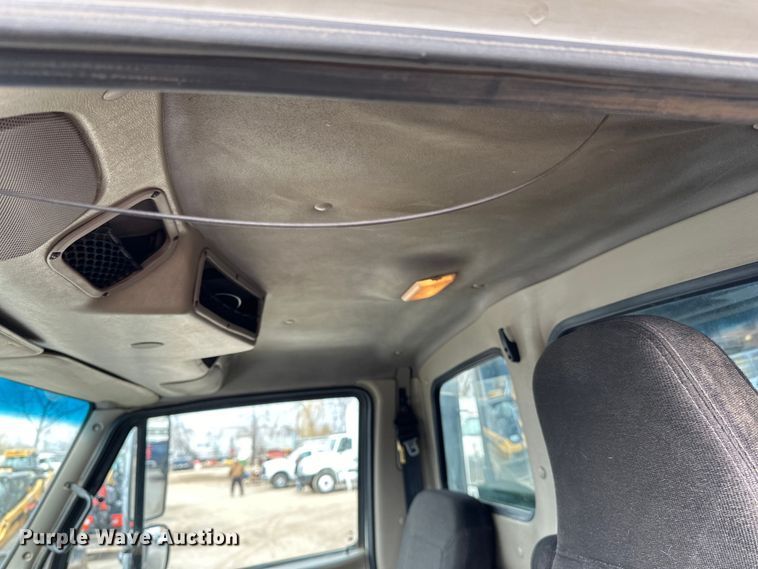 image for item DG0500 2007 Sterling LT9500 dump truck