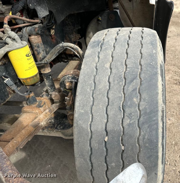 image for item DG0500 2007 Sterling LT9500 dump truck