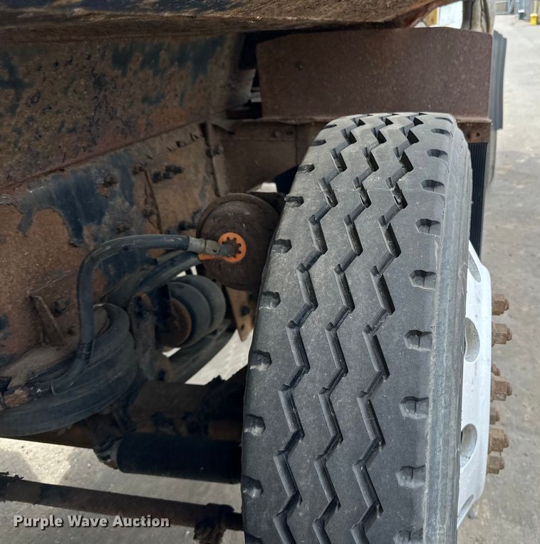 image for item DG0500 2007 Sterling LT9500 dump truck