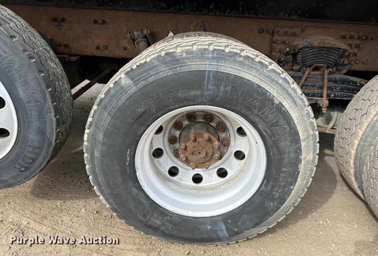 image for item DG0500 2007 Sterling LT9500 dump truck