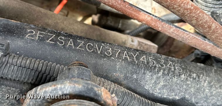 image for item DG0500 2007 Sterling LT9500 dump truck