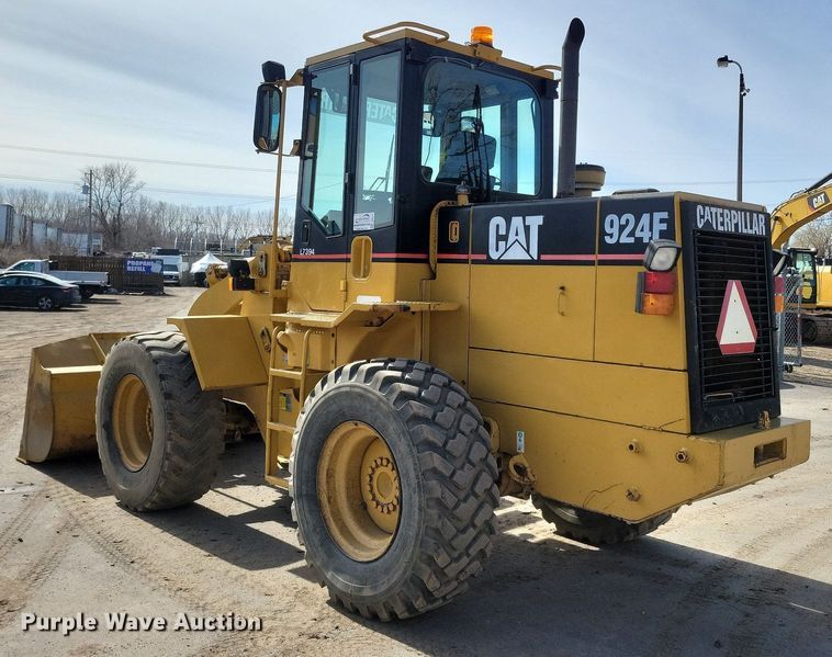 image for item DG0517 1994 Caterpillar 924F wheel loader