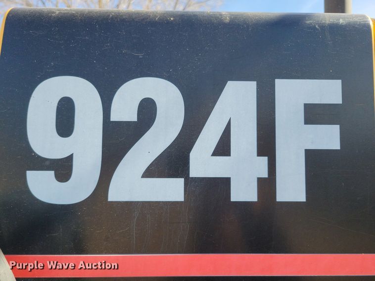 image for item DG0517 1994 Caterpillar 924F wheel loader