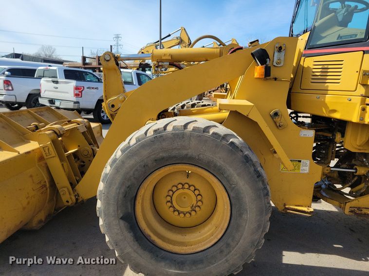 image for item DG0517 1994 Caterpillar 924F wheel loader