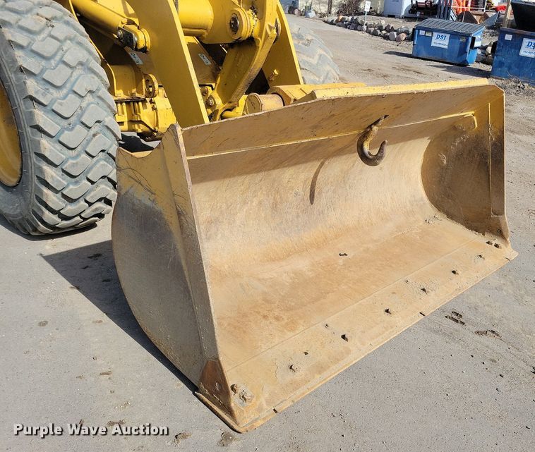 image for item DG0517 1994 Caterpillar 924F wheel loader