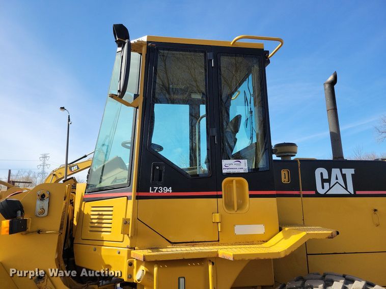 image for item DG0517 1994 Caterpillar 924F wheel loader