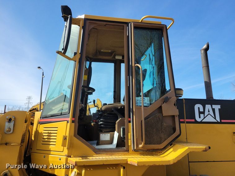 image for item DG0517 1994 Caterpillar 924F wheel loader