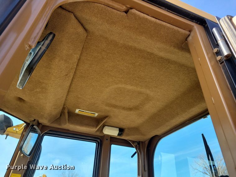 image for item DG0517 1994 Caterpillar 924F wheel loader