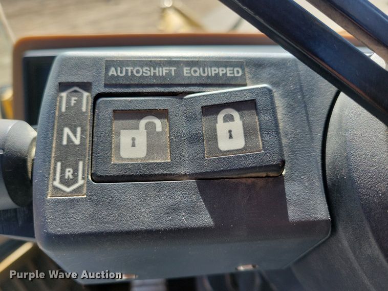 image for item DG0517 1994 Caterpillar 924F wheel loader