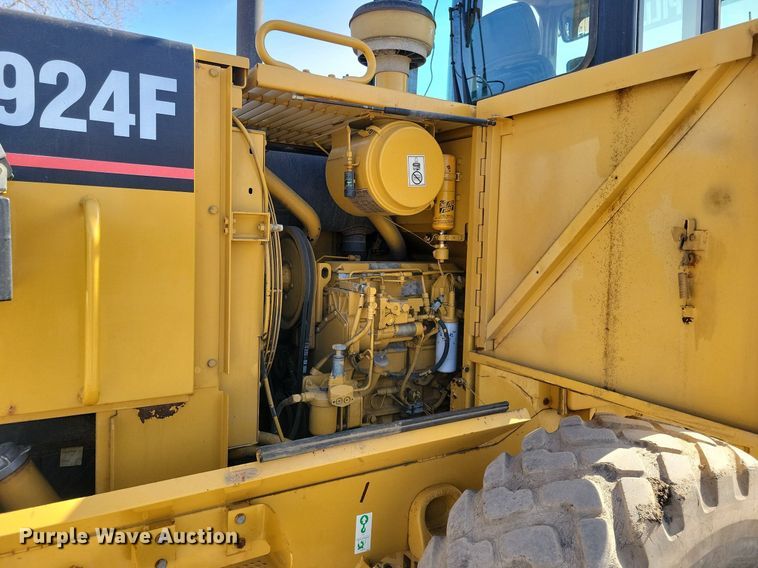 image for item DG0517 1994 Caterpillar 924F wheel loader