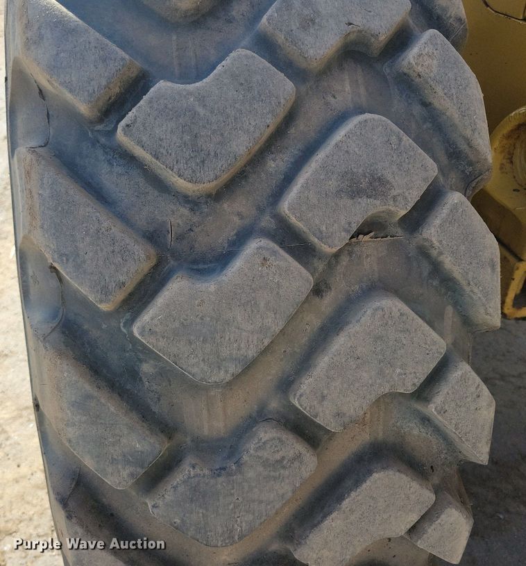 image for item DG0517 1994 Caterpillar 924F wheel loader