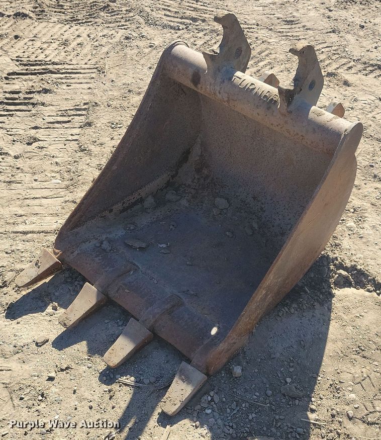 image for item DG0521 John Deere 24