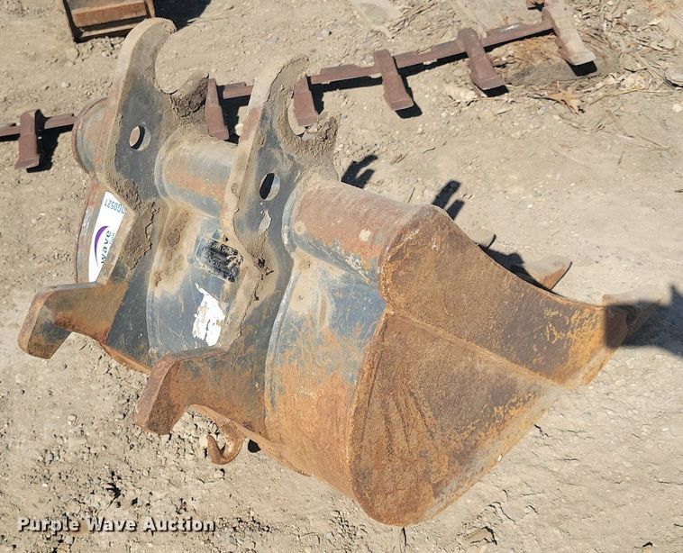 image for item DG0521 John Deere 24