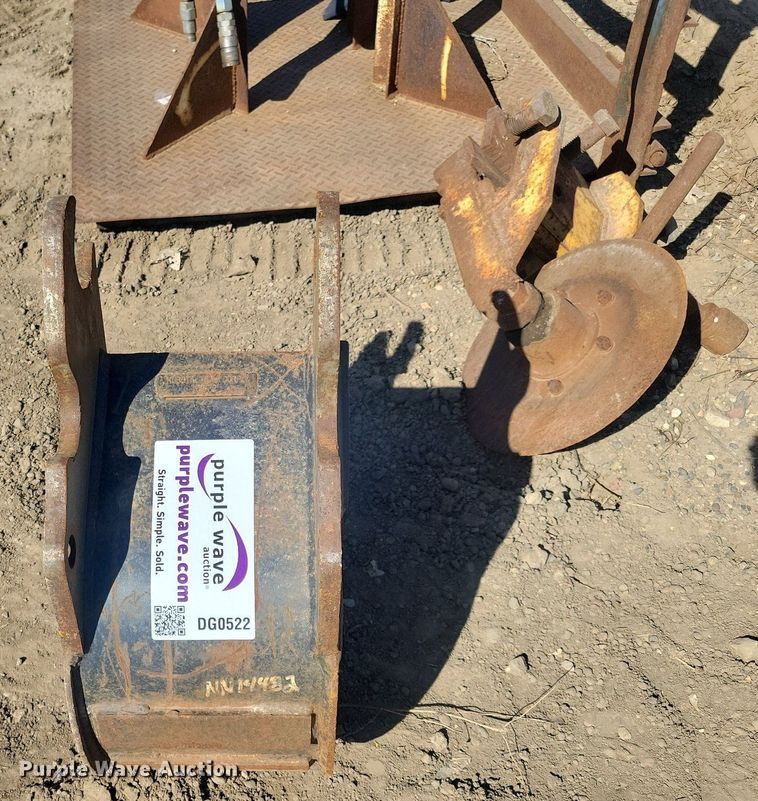 image for item DG0522 Kubota 13