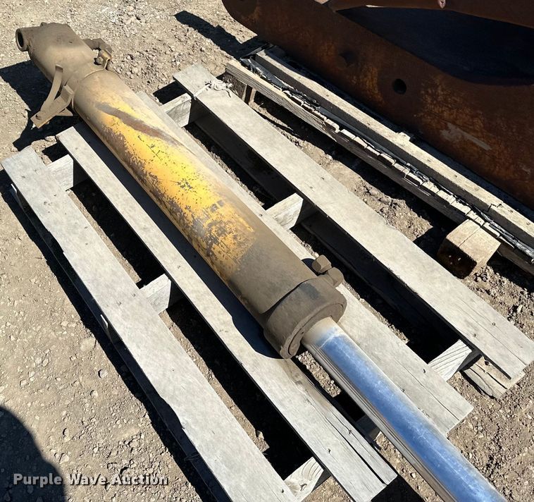 image for item DG0528 (2) excavator thumbs