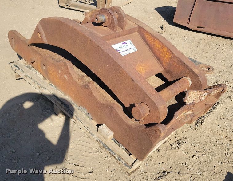 image for item DG0528 (2) excavator thumbs