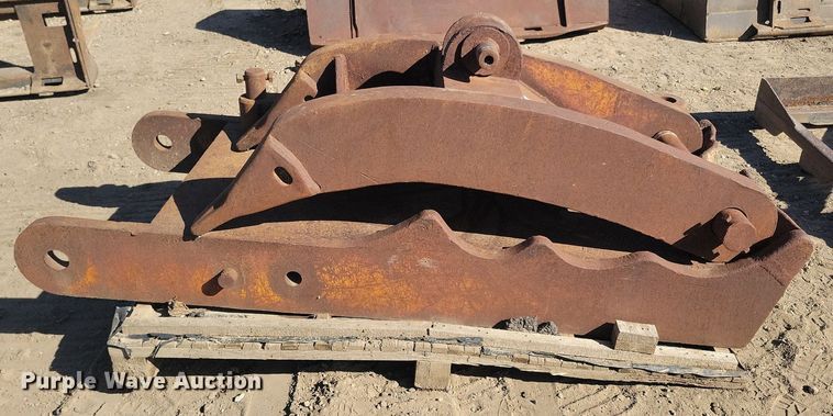 image for item DG0528 (2) excavator thumbs