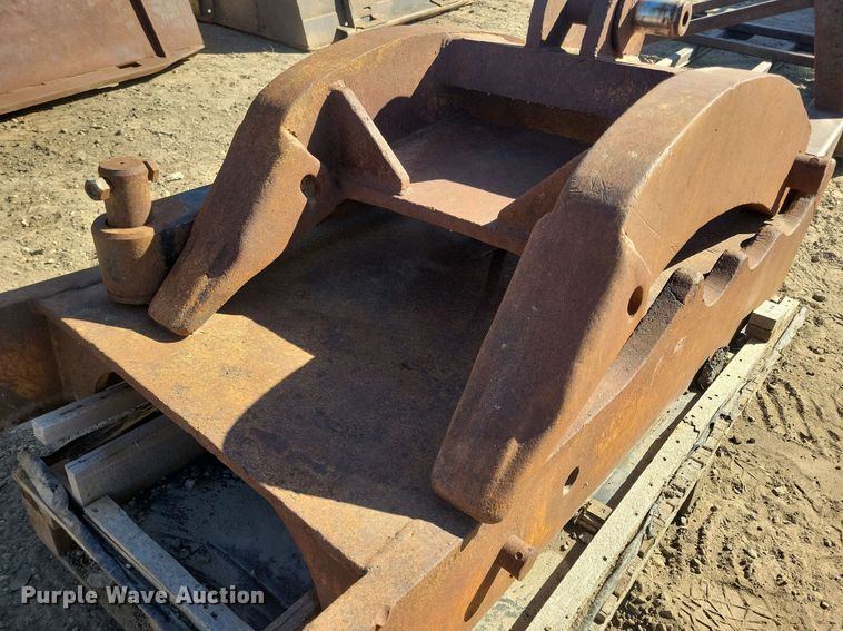 image for item DG0528 (2) excavator thumbs