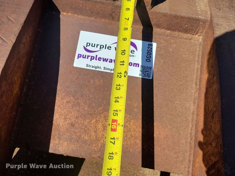 image for item DG0528 (2) excavator thumbs