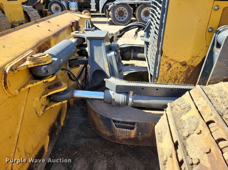 image for item DO3349 2012 John Deere  750K dozer