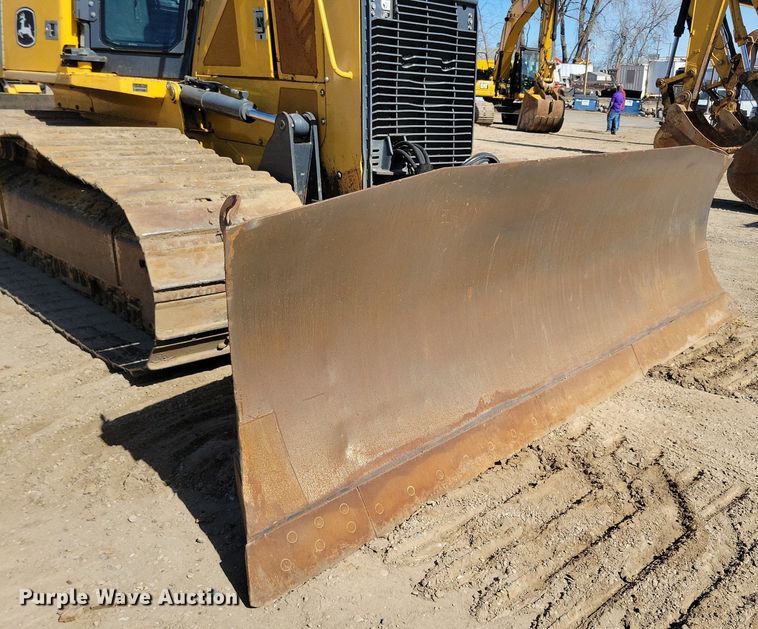 image for item DO3349 2012 John Deere  750K dozer