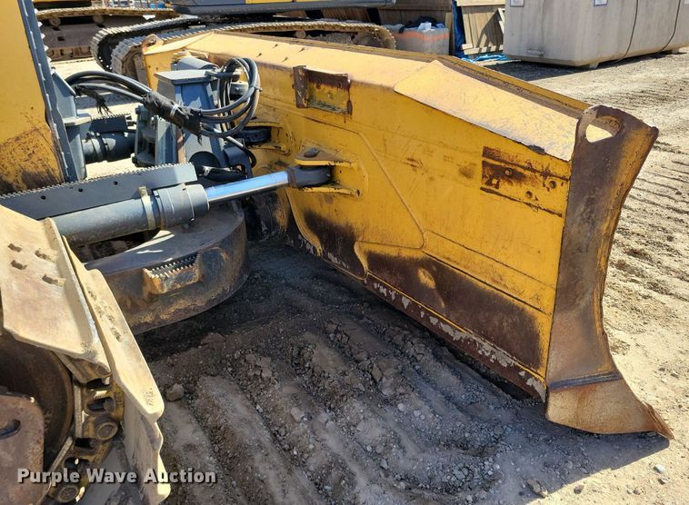image for item DO3349 2012 John Deere  750K dozer