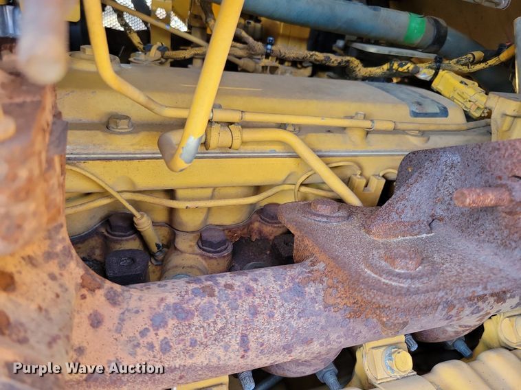 image for item DO3349 2012 John Deere  750K dozer