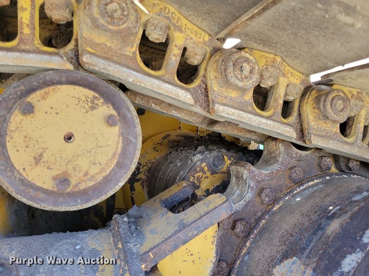 image for item DO3349 2012 John Deere  750K dozer