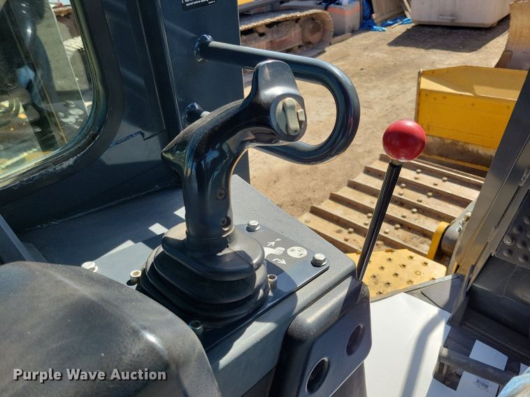 image for item DO3350 2018 John Deere 700K LGP dozer