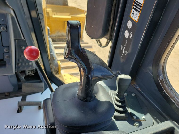 image for item DO3350 2018 John Deere 700K LGP dozer