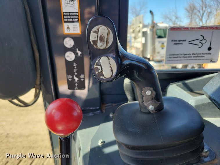 image for item DO3350 2018 John Deere 700K LGP dozer