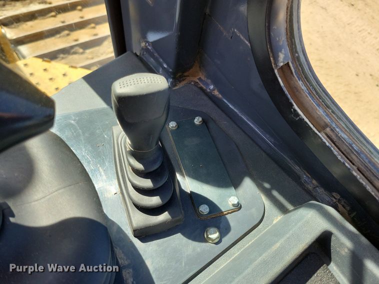 image for item DO3350 2018 John Deere 700K LGP dozer