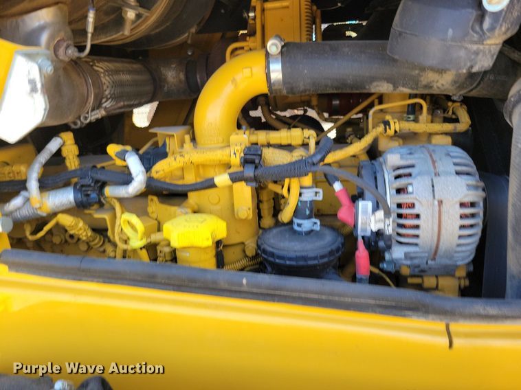 image for item DO3350 2018 John Deere 700K LGP dozer