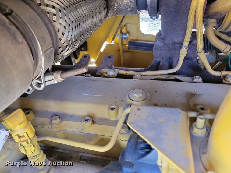 image for item DO3350 2018 John Deere 700K LGP dozer