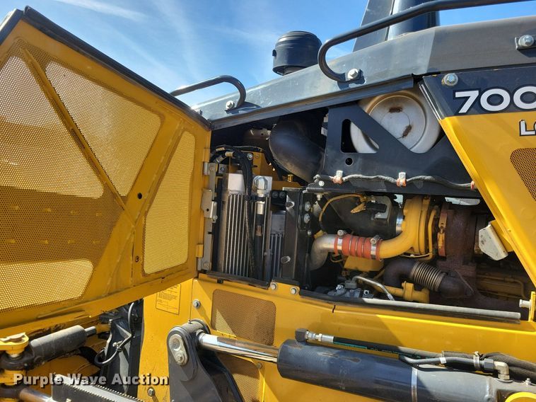 image for item DO3350 2018 John Deere 700K LGP dozer