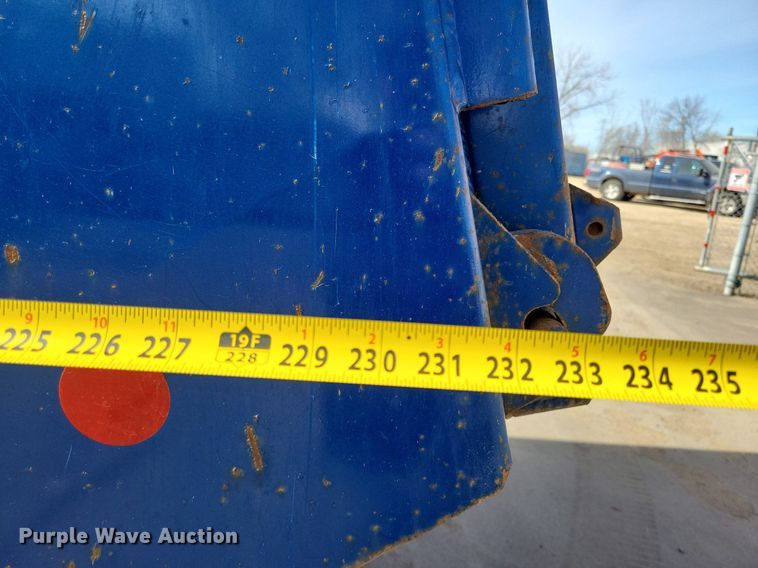 image for item DO3352 2020 Western Star  W4700SF dump truck