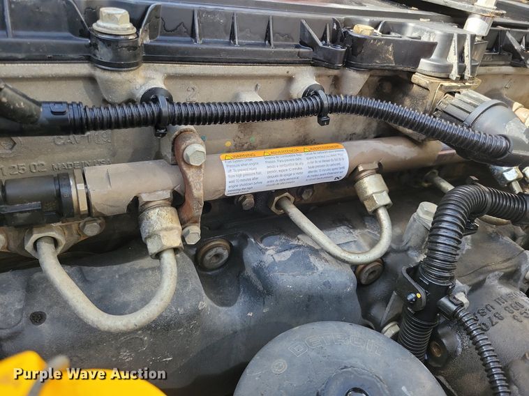 image for item DO3352 2020 Western Star  W4700SF dump truck